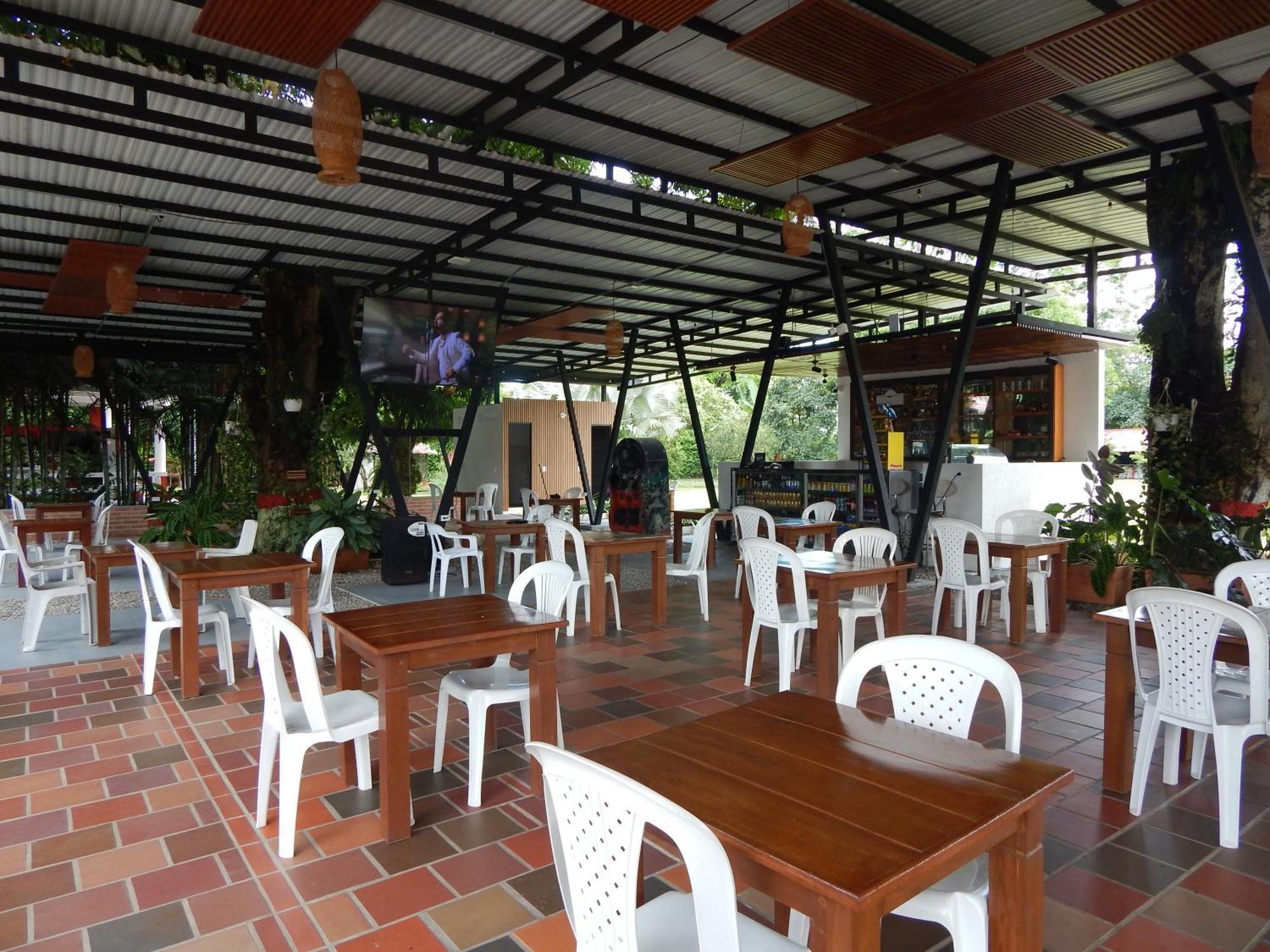 Hotel Campestre Las Palmas Sas 比亚维森西奥 外观 照片