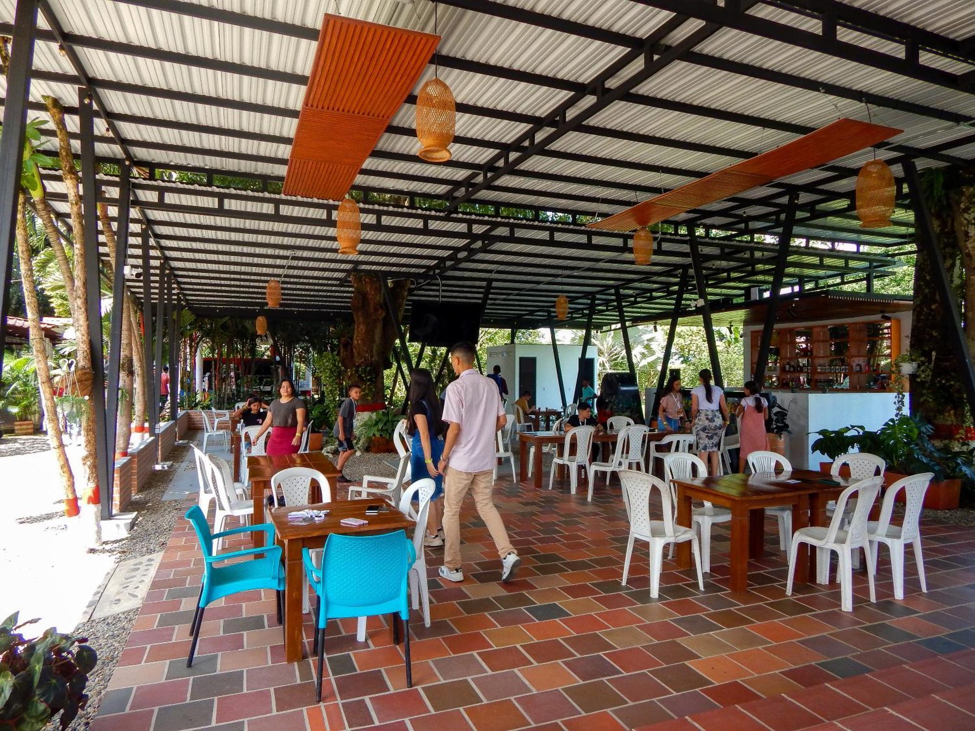 Hotel Campestre Las Palmas Sas 比亚维森西奥 外观 照片