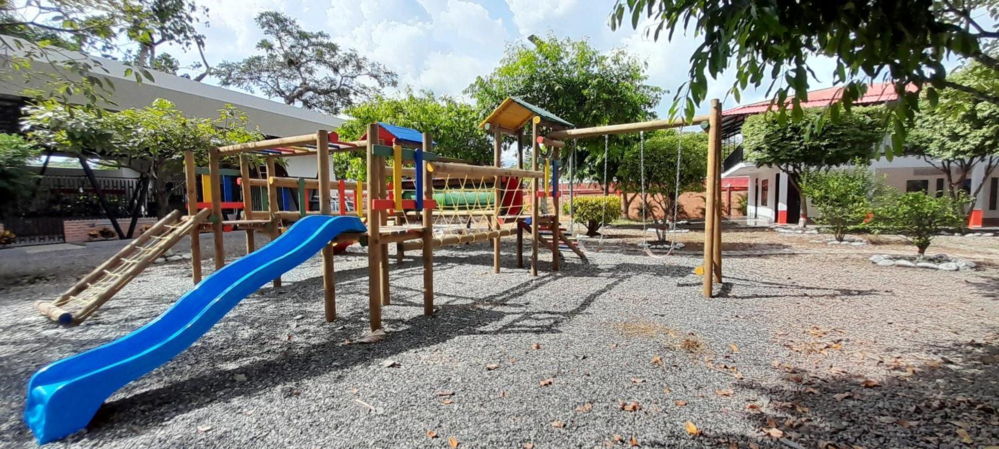 Hotel Campestre Las Palmas Sas 比亚维森西奥 外观 照片