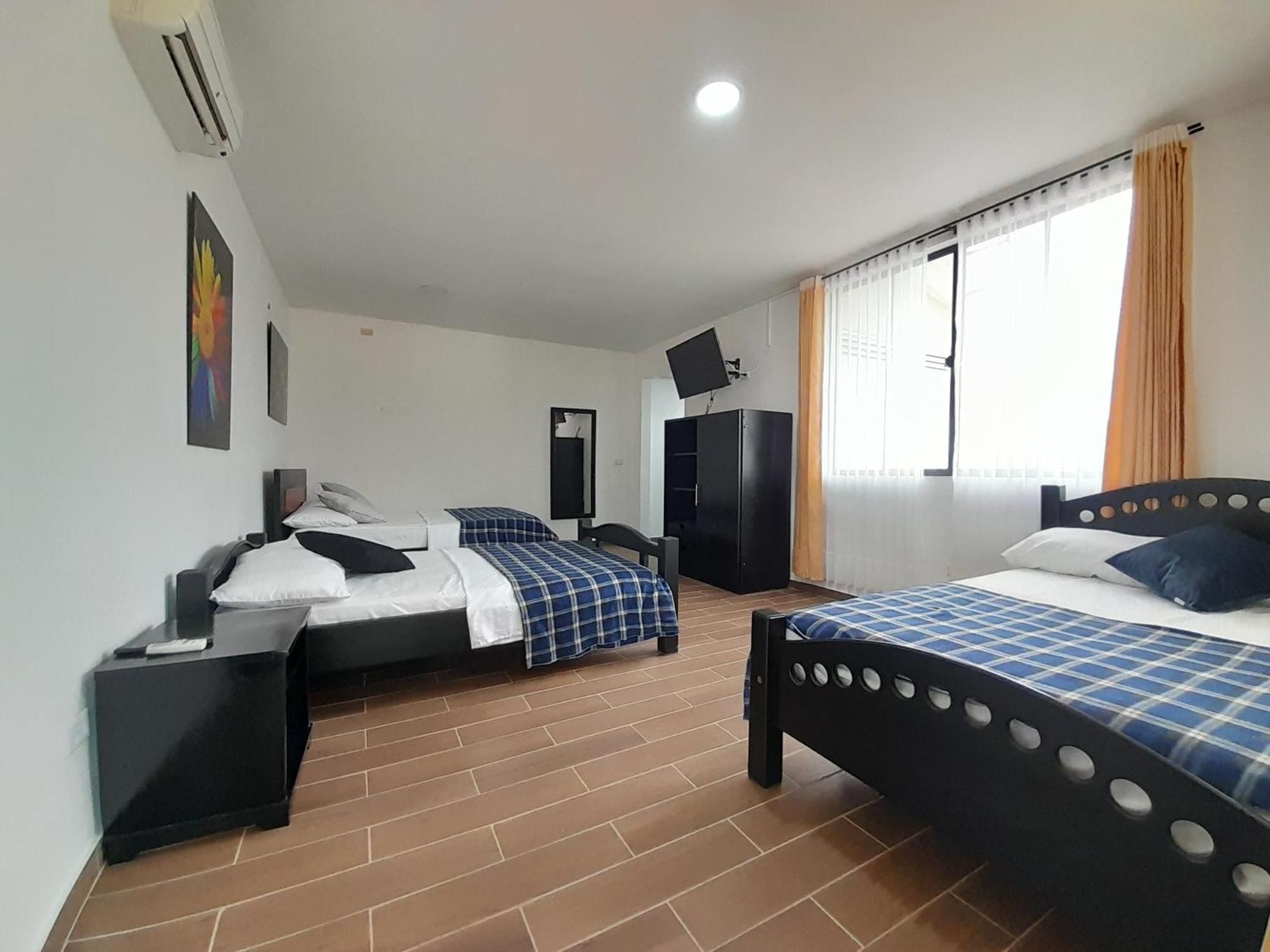 Hotel Campestre Las Palmas Sas 比亚维森西奥 外观 照片