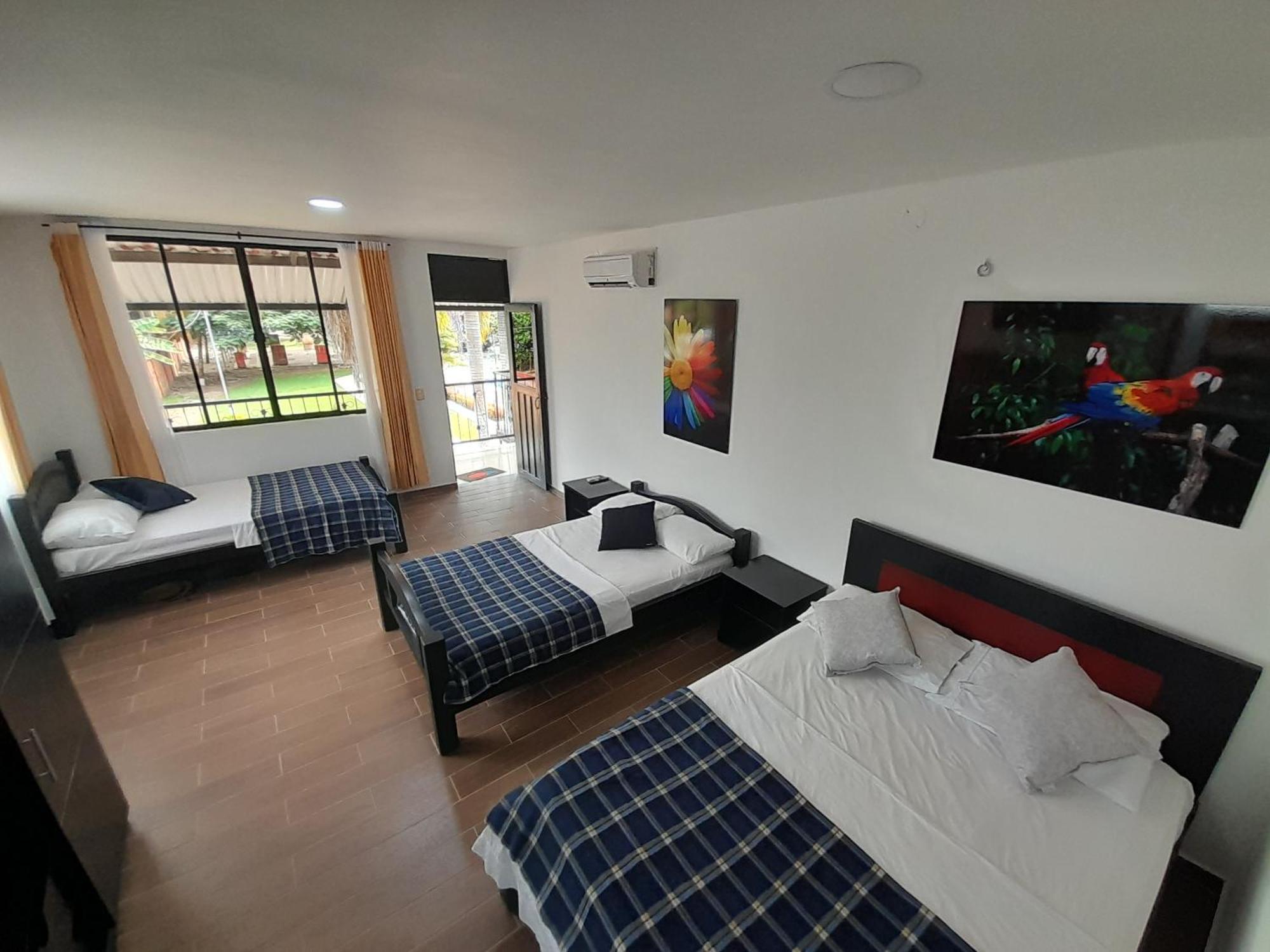 Hotel Campestre Las Palmas Sas 比亚维森西奥 外观 照片