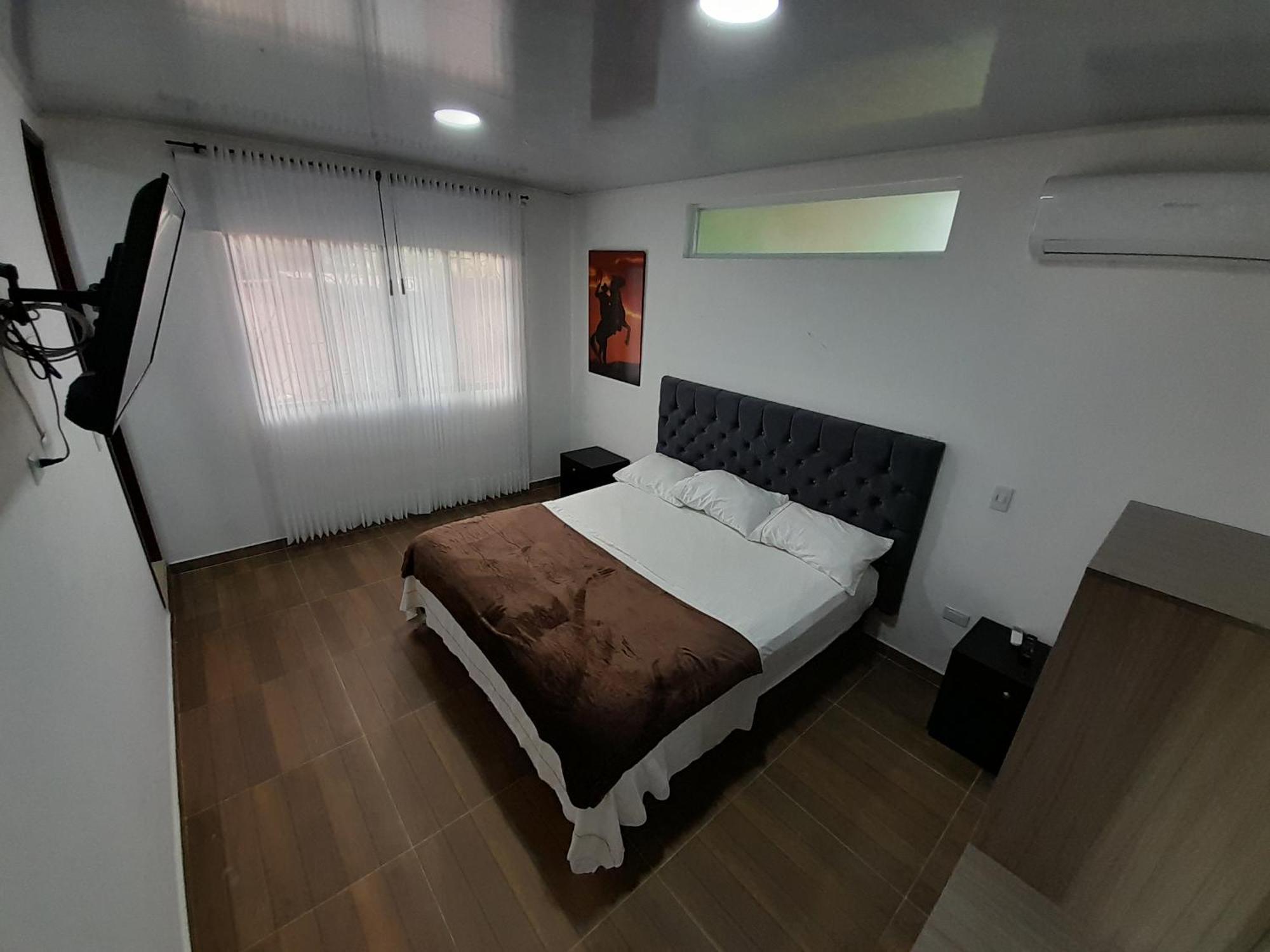 Hotel Campestre Las Palmas Sas 比亚维森西奥 外观 照片